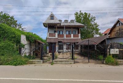 Casă individuală cu 5 camere cu Teren 2000 Mp în Central - 1