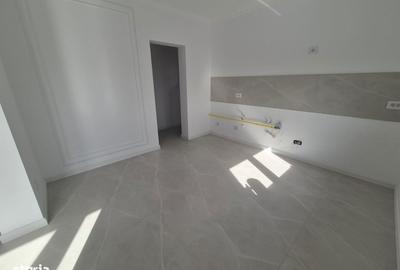 Casă cu 4 camere cu Teren 455 Mp în Central - 9