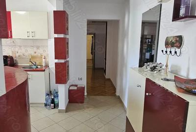 Proprietar - Inchiriez apt 3 camere semidecomandat Complex Studentesc Olimpia - 1