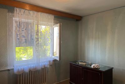 2 camere Salaj -Ferentari , str Livezilor - 2