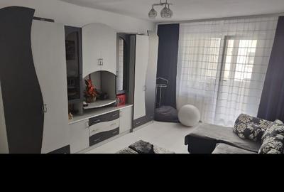 Apartament de vanzare in Reghin, Bulevardul Unirii, Block 9, etajul 2