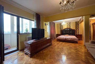 Apartament cu 4 camere semidecomandat, mobilat în Moșilor - 2