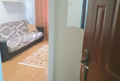 Proprietar inchiriez garsoniera piata Re?i?a Proprietar inchiriez garsoniera piata Re?i?a - 10