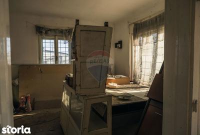 Casă cu 8 camere cu Teren 946 Mp în Central - 5