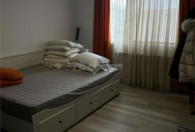 Casă cu 5 camere cu Teren 500 Mp în Crevedia - 2