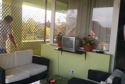 Persoana fizica inchiriez apartament 3 camere in vila cu 8 apartamente in zona Str. Bieltz - 9