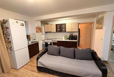 Apartament cu 2 camere semidecomandat, mobilat în 13 Decembrie - 2