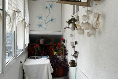 Apartament cu 3 camere semidecomandat în 1 Mai - 10