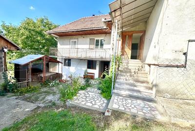 Casa de vanzare, 5 camere, teren 672 mp, Cugir - 1