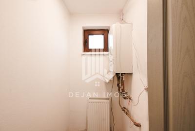 Apartament cu 8 camere în Central - 8