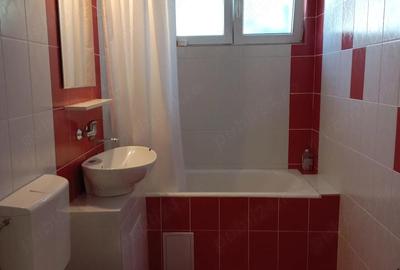 Apartament cu 4 camere decomandat în Central - 2