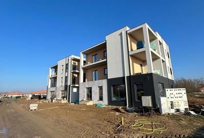 Apartament cu 2 camere decomandat în Moșnița Nouă - 1