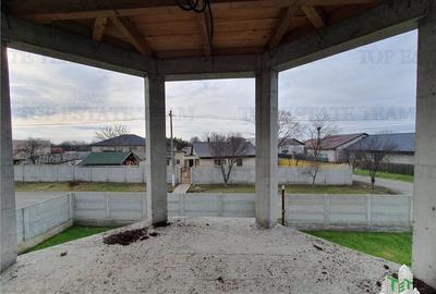 Casă cu 6 camere cu Garaj în Ciocârlia - 17