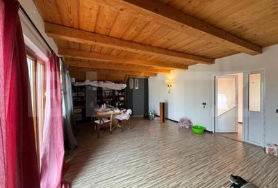 Casă cu 3 camere cu Teren 1800 Mp în Central - 14