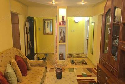 Vand apartament de 4 camere decomandat in Deva, etaj 2, zona Bejan, situat pe mijloc, - 2