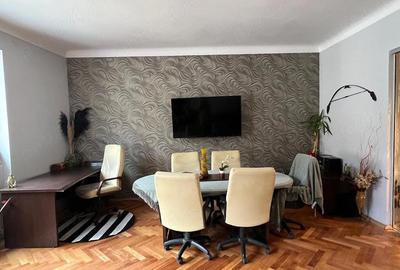 Apartament cu 3 camere decomandat în Central - 17