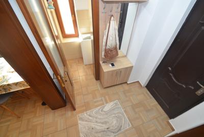 Apartament amenajat , decomandat cu centrala proprie - 3