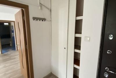 Apartament cu 3 camere semidecomandat în Central - 5