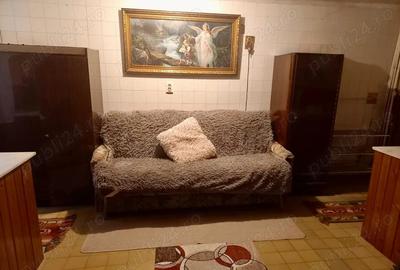 Inchiriez ieftin si central garsoniera la casa, 200 EUR Inchiriez ieftin si central garsoniera la casa, 200 EUR - 5