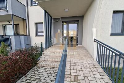 Apartament cu 2 camere decomandat în Tractorul - 4