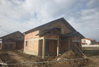 Casă cu 5 camere cu Teren 400 Mp în Central - 5