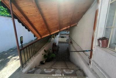 Resita Muncitoresc Casa Zona Lini #537;tit #259; - 15