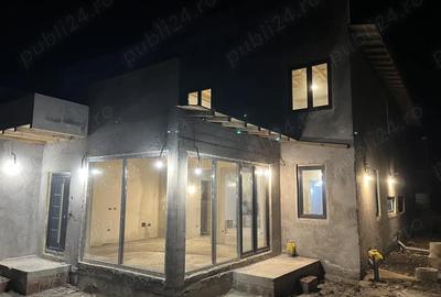 Casă cu 3 camere cu Teren 250 Mp în Vânători - 1