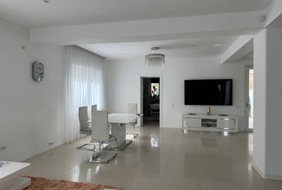Vând vilă de lux S+P+et1 - 18