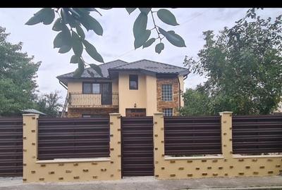 Casă cu 4 camere cu Teren 350 Mp în Cățelu - 3