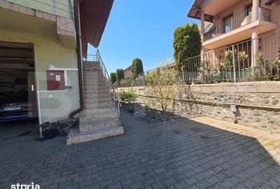Casă cu 5 camere cu Teren 1260 Mp în Central - 2