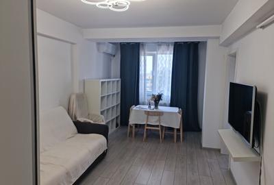 Apartament cu 2 camere decomandat în Titan