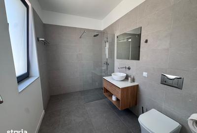Casă cu 5 camere cu Teren 70 Mp în Central - 8