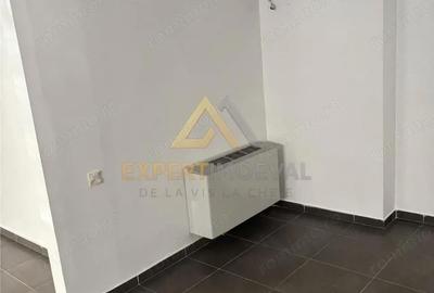 Spațiu comercial, de 135 mp, în Central - 7