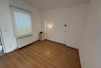 Apartament cu 6 camere decomandat, mobilat în Central