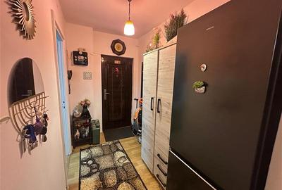 Apartament cu 3 camere semidecomandat, mobilat în Podul de Piatră - 9