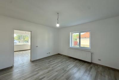 Casă individuală cu 3 camere cu Teren 480 Mp în Utvin - 2