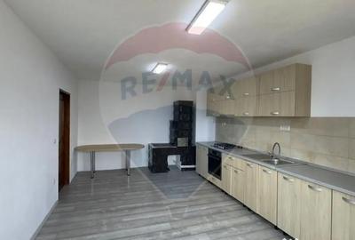 Casă cu 20 camere cu Teren 4563 Mp în Bughea de Sus - 12