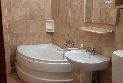 Apartament 3 camere Sebastian zona linistita