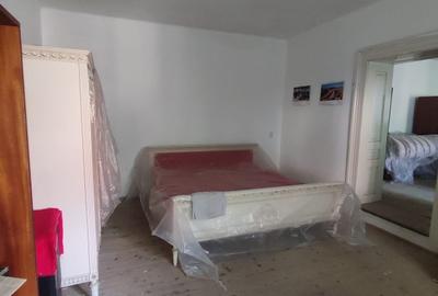 Casă individuală cu 4 camere în Cristian
