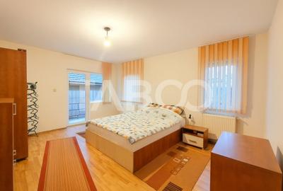 Apartament decomandat de vanzare 3 camere balcon parcare si curte - 2