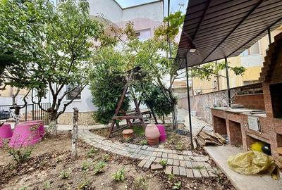 Casa tip pensiune de vanzare in Eforie Nord teren 300 mp Casa tip pensiune de vanzare in Eforie Nord teren 300 mp - 4