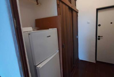 Garsonieră decomandată în Far - 2