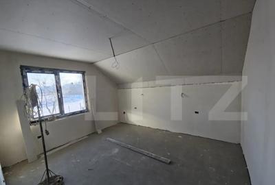 Casă cu 5 camere cu Teren 400 Mp în Valea Adâncă - 6