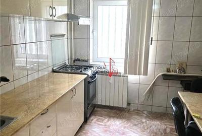 Decomandat, hol H, bloc 86, la 5 min de metrou OBOR - 2