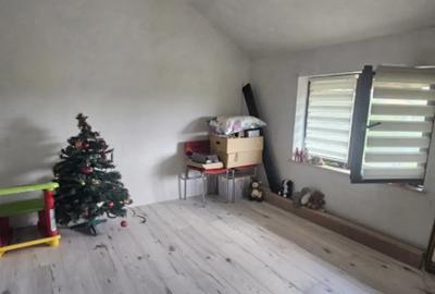 Casă cu 5 camere cu Teren 1300 Mp în Malu Mare - 2