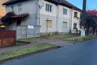 Casă cu 4 camere cu Teren 400 Mp în Moneasa - 2