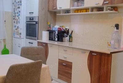 Apartament cu 3 camere semidecomandat în Central - 8