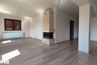 Casă cu 4 camere cu Teren 300 Mp în Central - 14