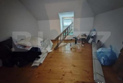 Casă cu 4 camere cu Teren 1700 Mp în Surduc - 2