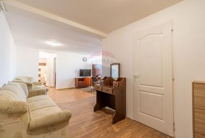 Apartament de vanzare - Sesul de Sus - Floresti  - parcare - 5